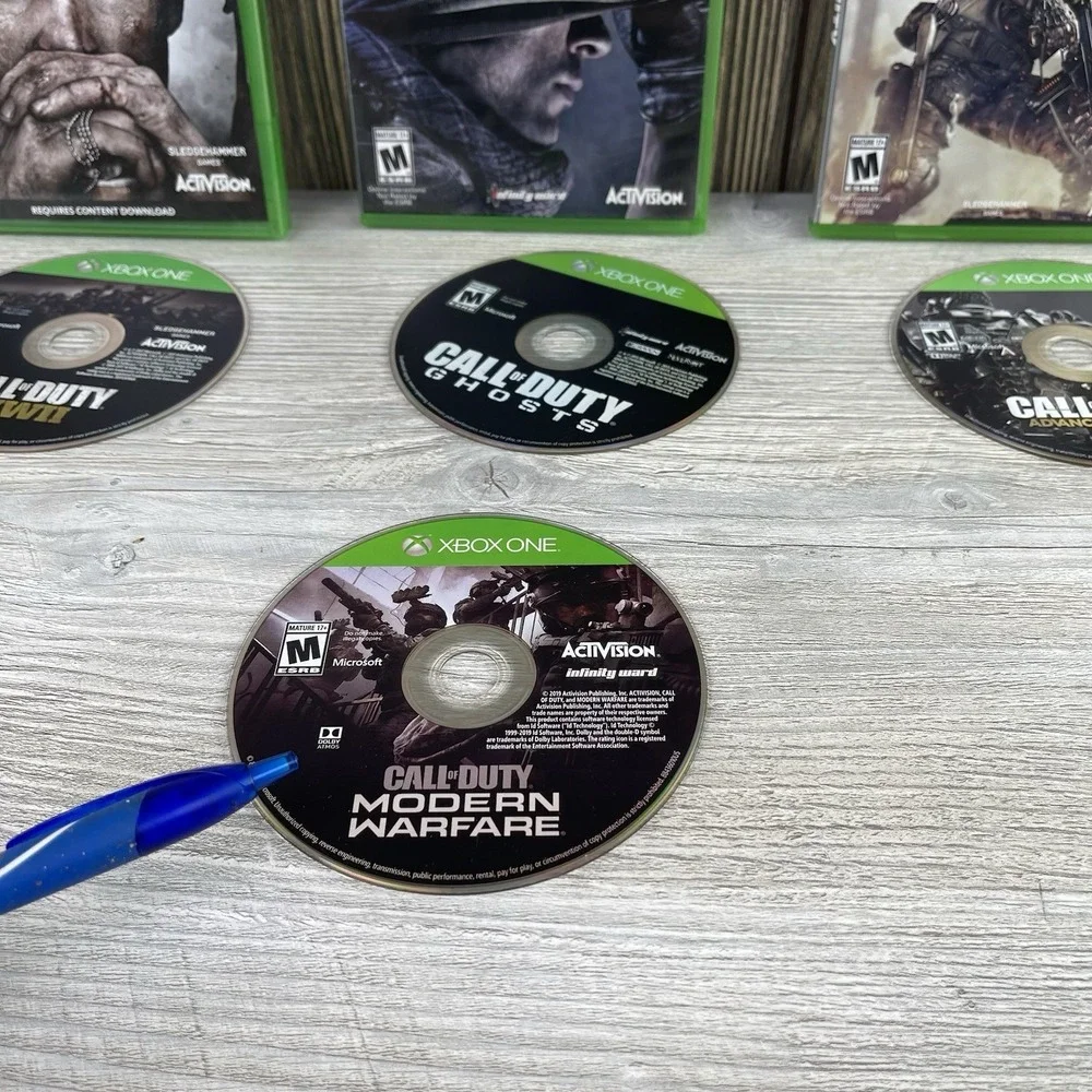 Xbox One Call Of Duty Games Lot Of 4 Modern Warfare-advanced Warfare- Ghosts
